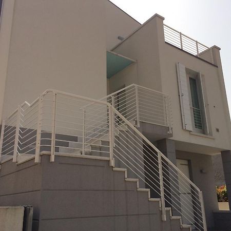 Appartamenti Villa Giulia - Walterigato Apartments Solo Per Famiglie Lido di Jesolo Ngoại thất bức ảnh